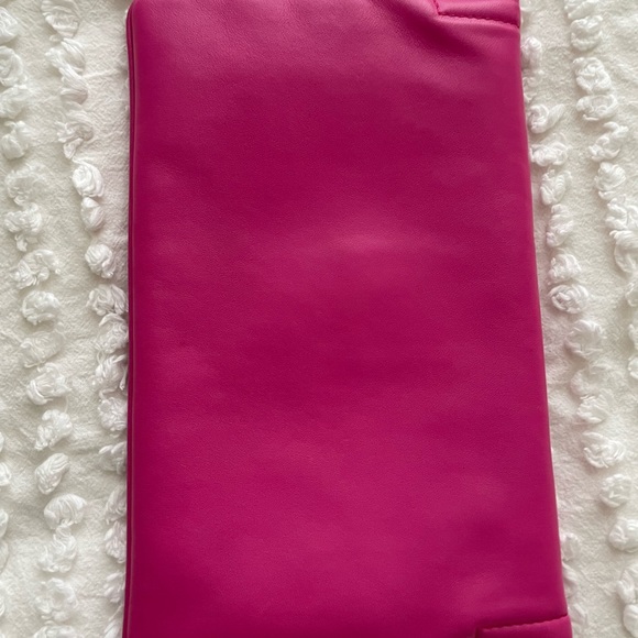 Ela hot pink clutch - Picture 2 of 3